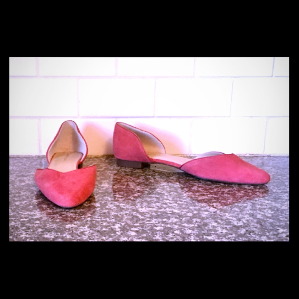 ADRIENNE VITTADINI🌹Gorgeous Suede Flats!🌹NWOT!
